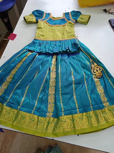 S.R unique fashion